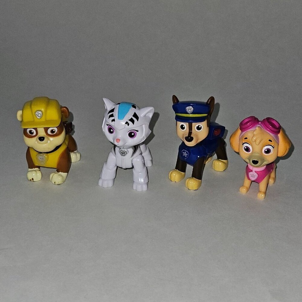 4 PAW Patrol Puppy Dog Figures Lot Chase Rubble Skye Rory White Cat